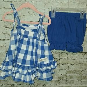 Nelly Madison dress and blooms